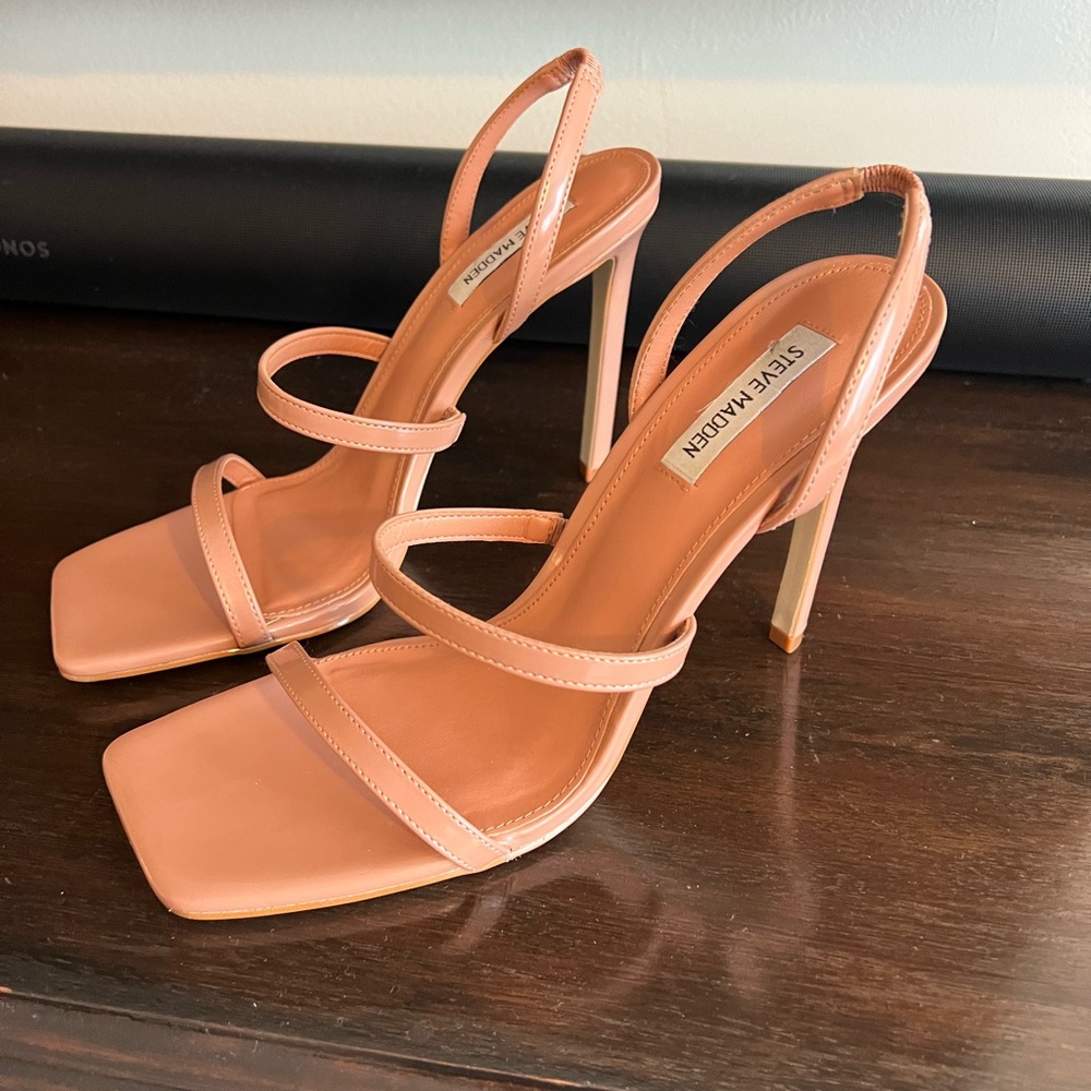 Steve Madden Strappy Pumps